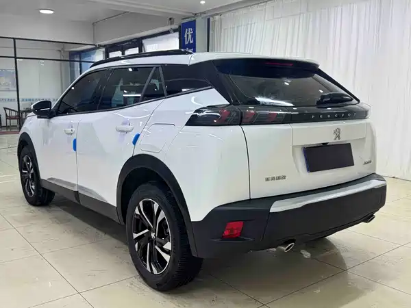 Peugeot 2008 2022