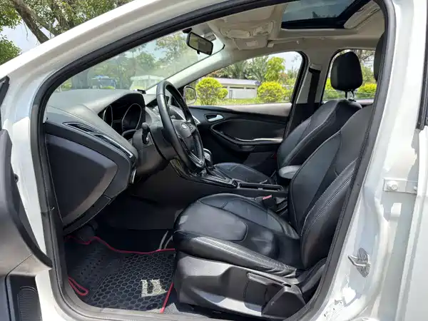 Ford Focus 2015