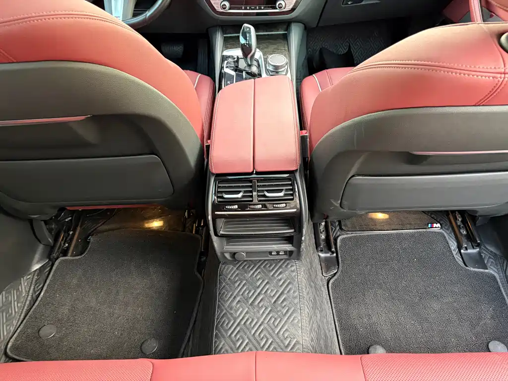 BMW 5 Series 2023 — фото 11