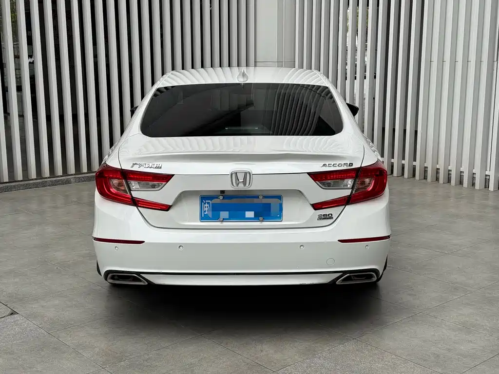 Honda Accord 2021 — фото 10