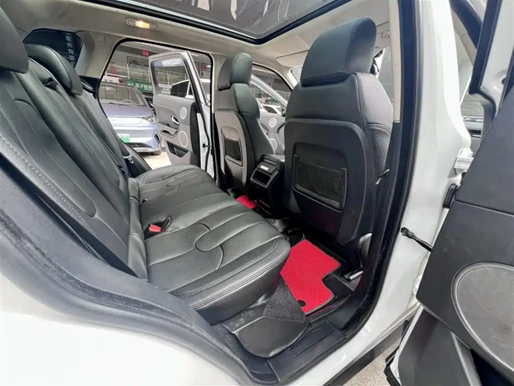 Land Rover Evoque 2014 — фото 16