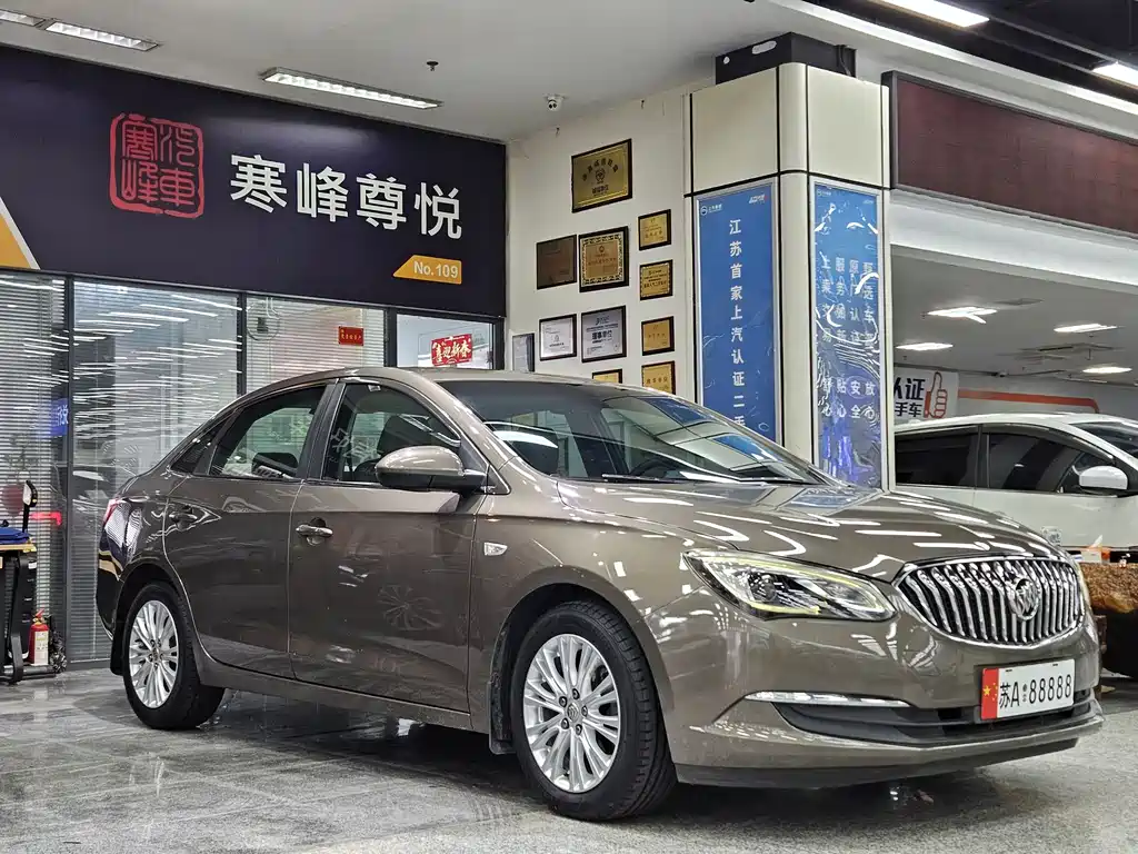 Buick Excelle 2016 — фото 3