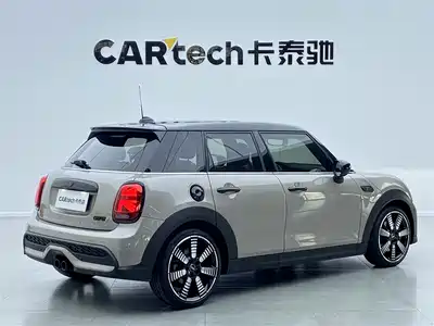 MINI MINI 2023