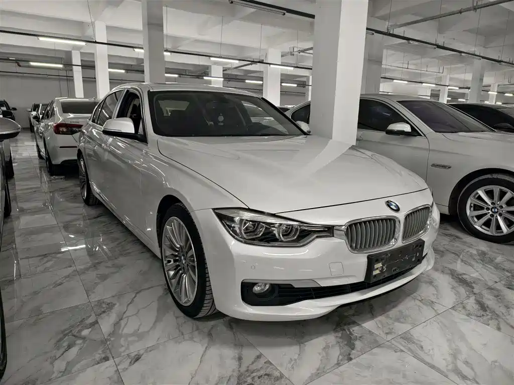 BMW 3 Series 2018 — фото 4