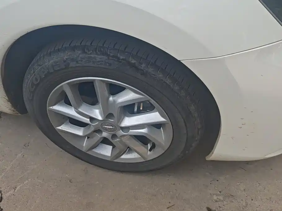 Nissan Tiida 2023