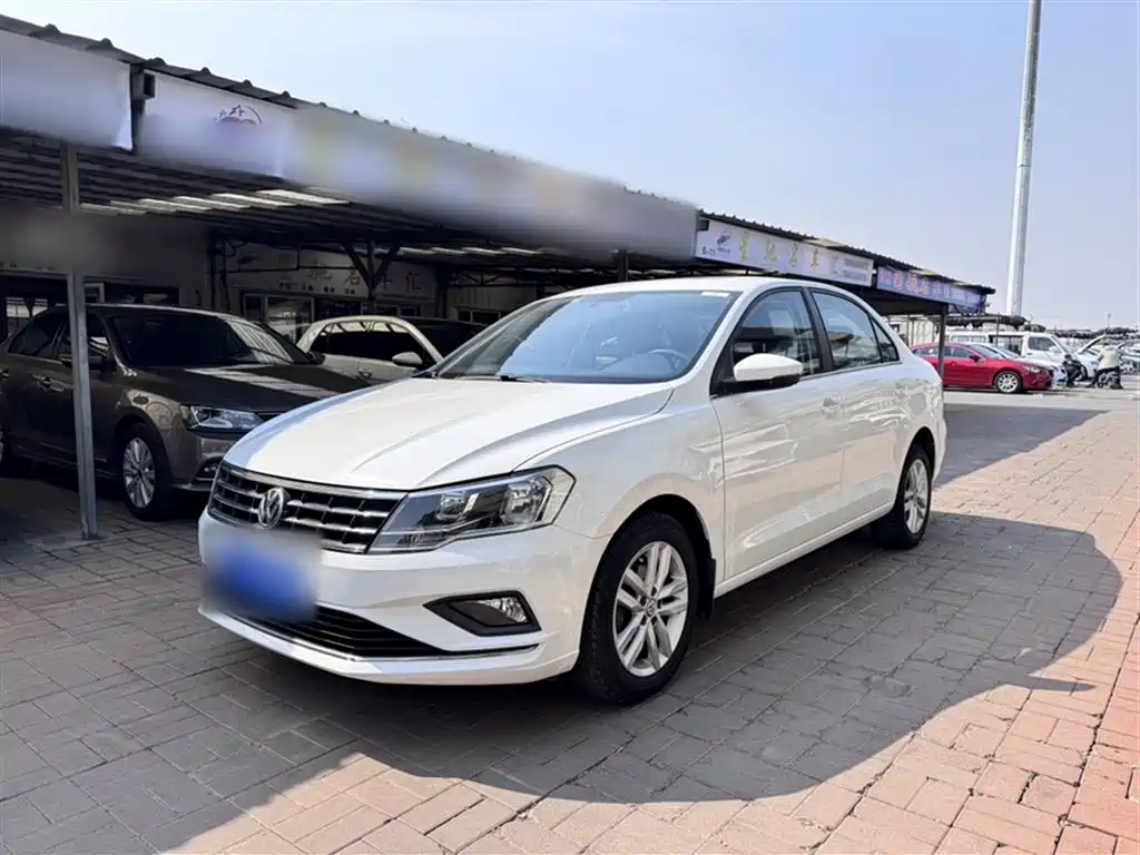 Volkswagen Jetta 2017 — фото 2