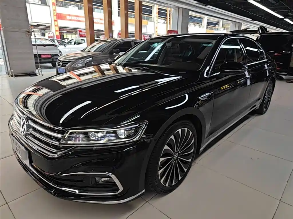 Volkswagen Phideon 2023 — фото 2