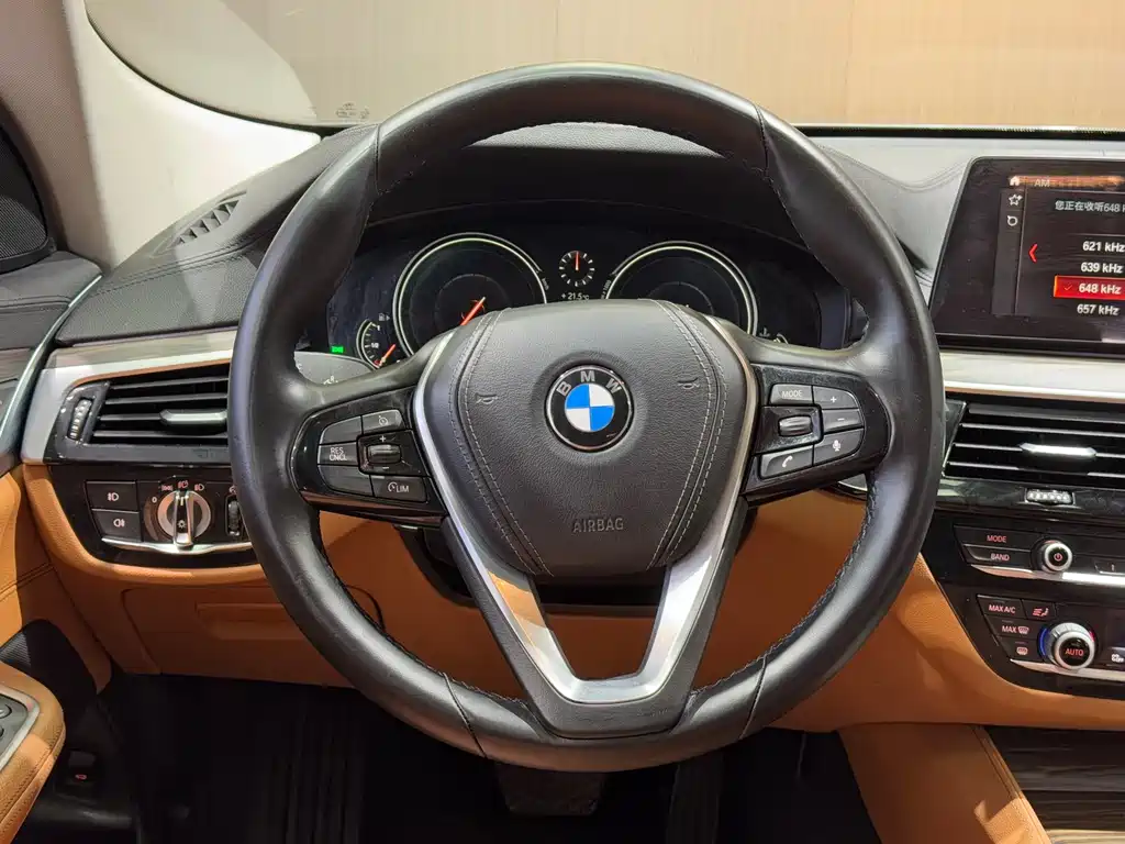BMW 6 Series GT 2018 — фото 13