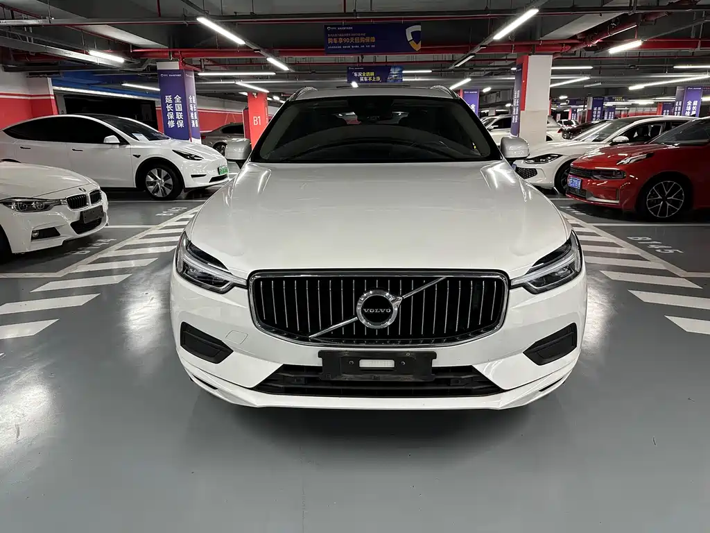 Volvo XC60 2019 — фото 2