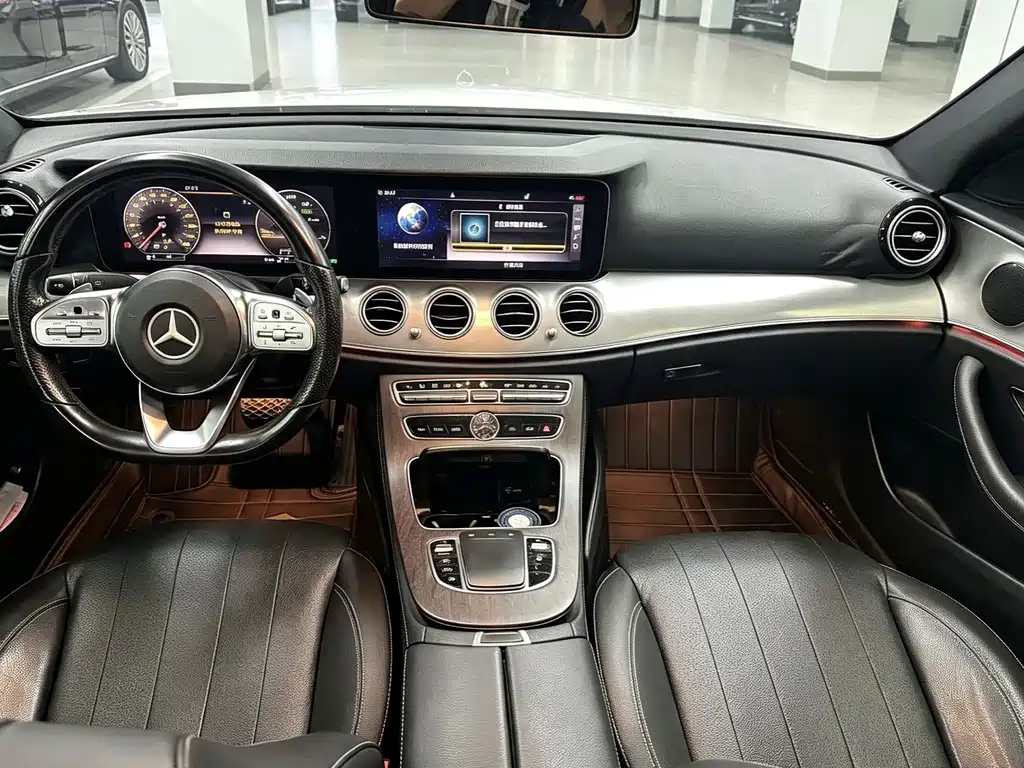 Mercedes-Benz E-Class 2019 — фото 9