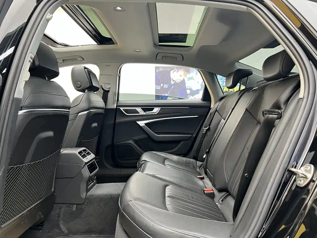 Audi A6L 2023