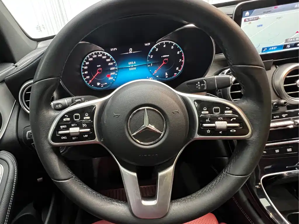 Mercedes-Benz GLC 2020 — фото 13