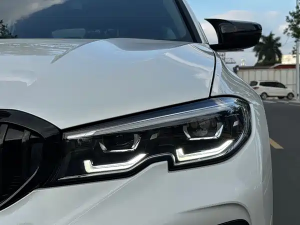 BMW 3 Series 2021