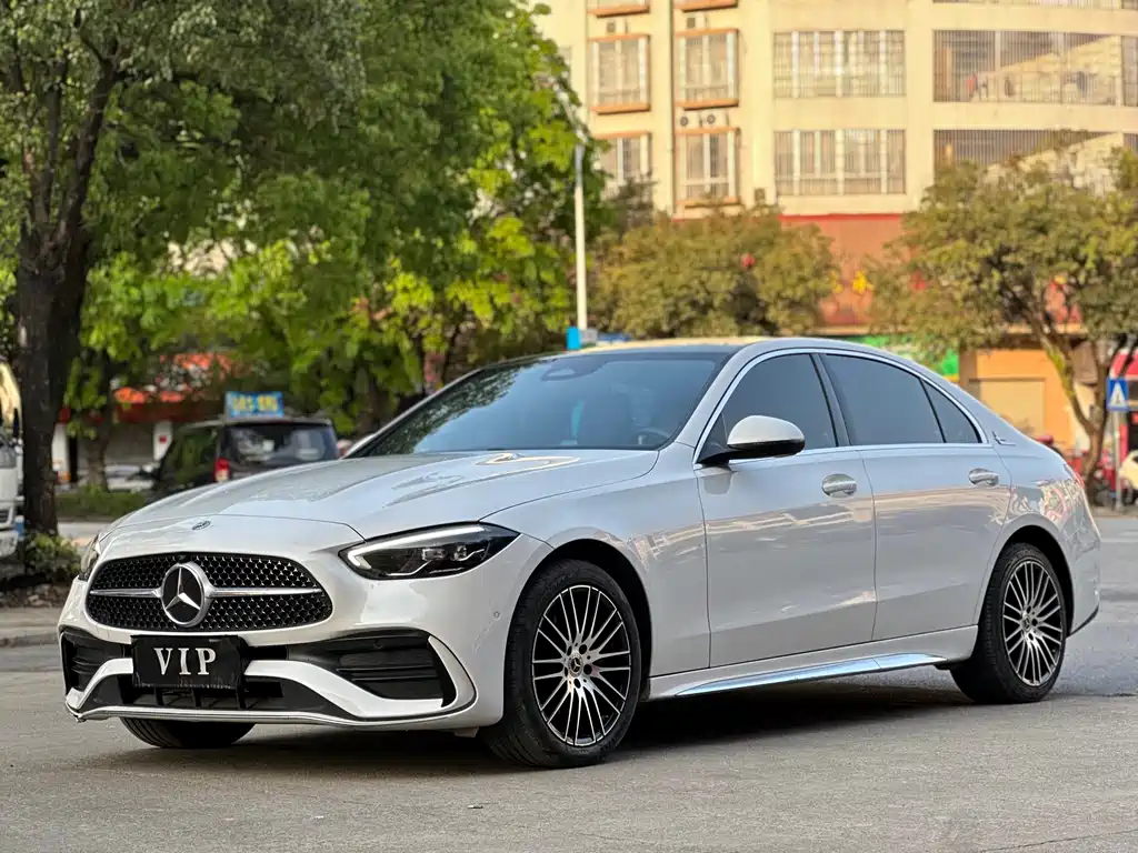 Mercedes-Benz C-Class 2023 — фото 1