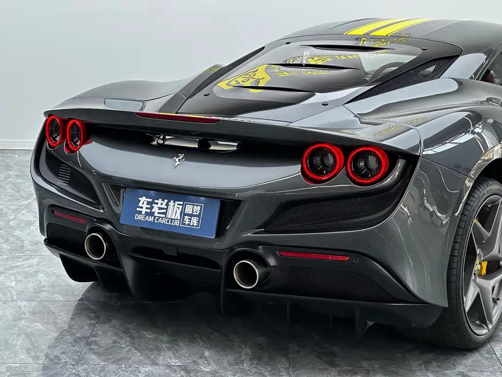 Ferrari F8 2022 — фото 23