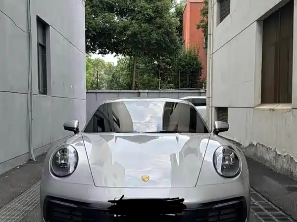 Porsche 911 2023