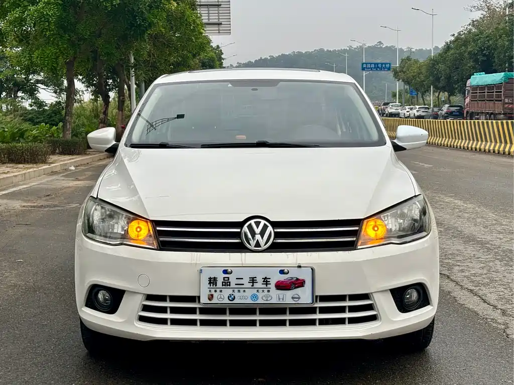 Volkswagen Jetta 2015 — фото 2