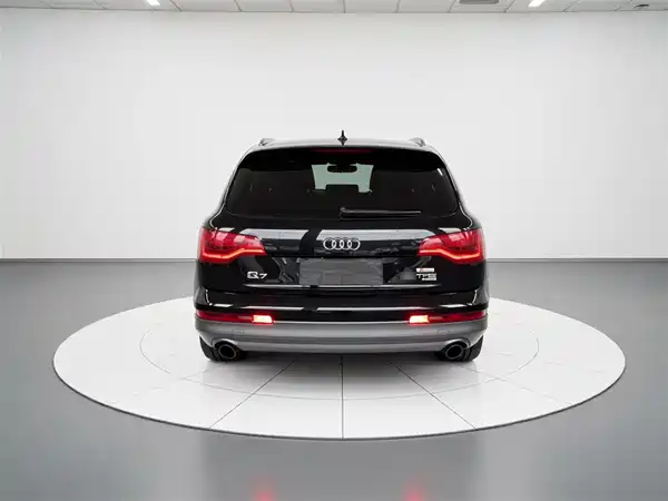 Audi Q7 2015