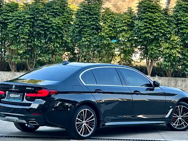 BMW 5 Series 2023