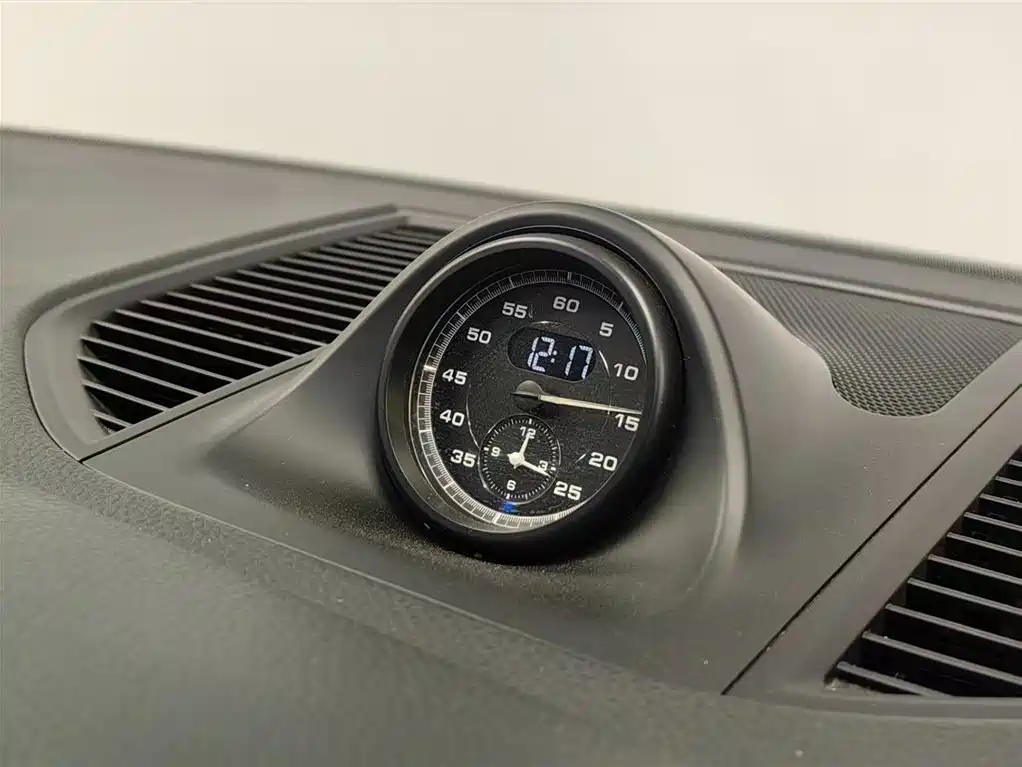 Porsche Macan 2022 — фото 14