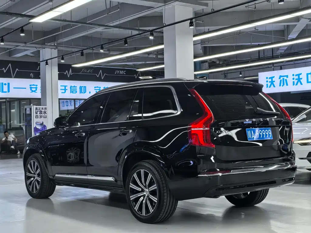 Volvo XC90 2023 — фото 10