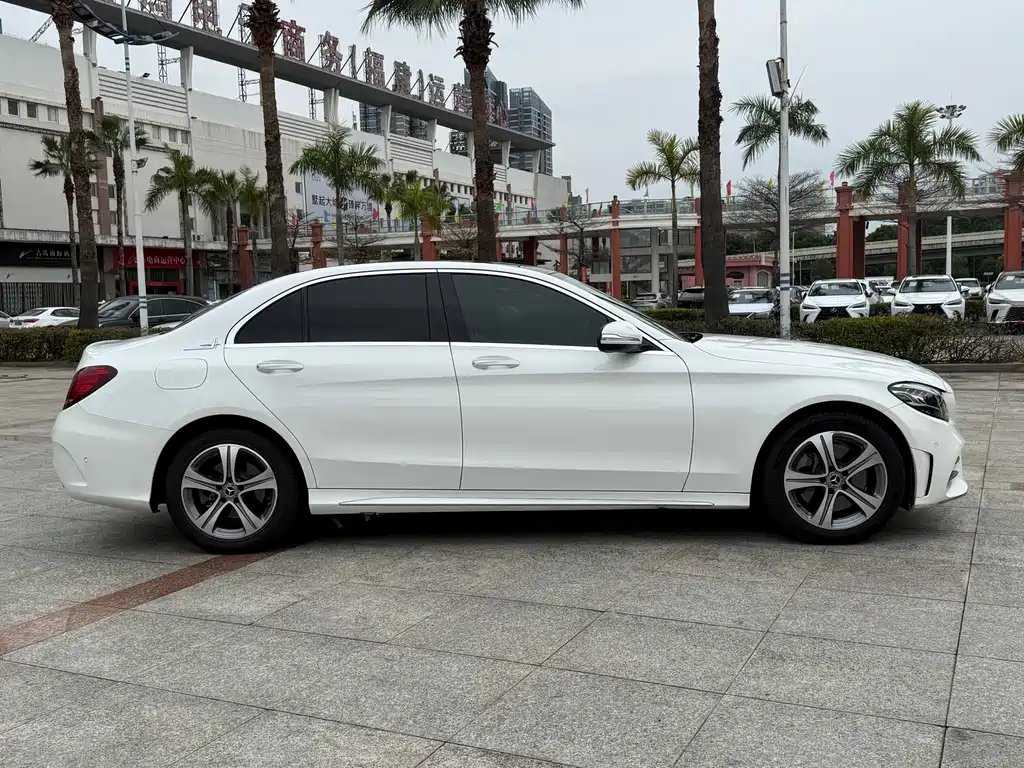 Mercedes-Benz C-Class 2020 — фото 2