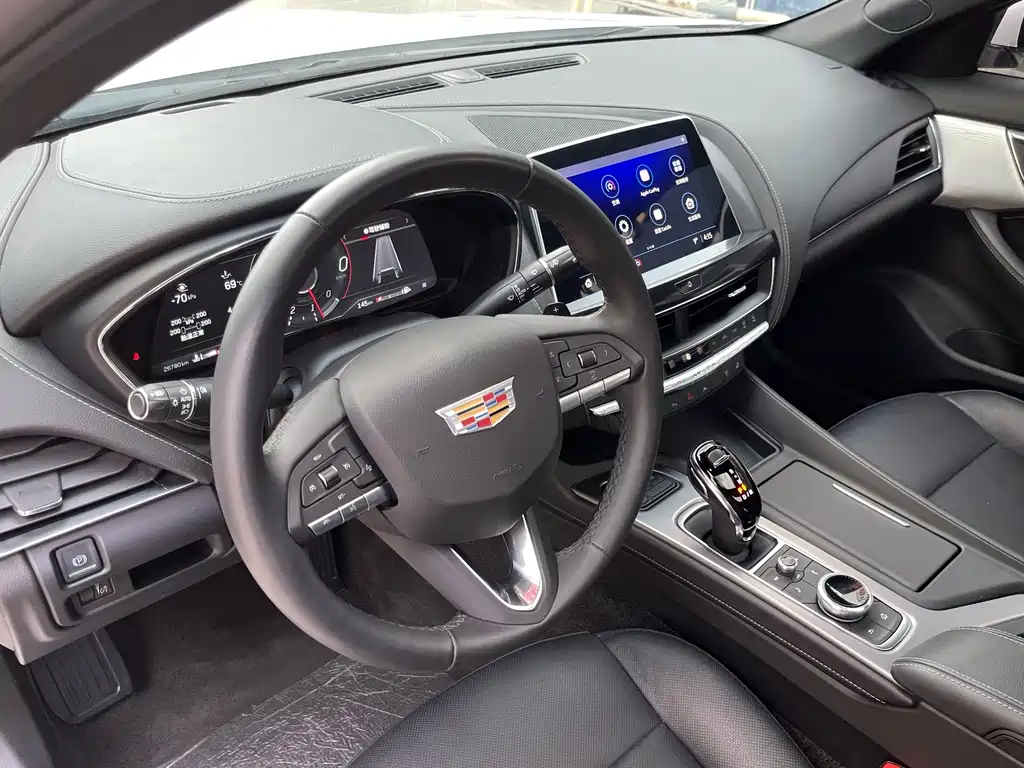 Cadillac CT5 2024 — фото 12