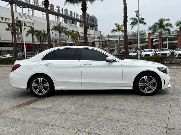 Mercedes-Benz C-Class 2020