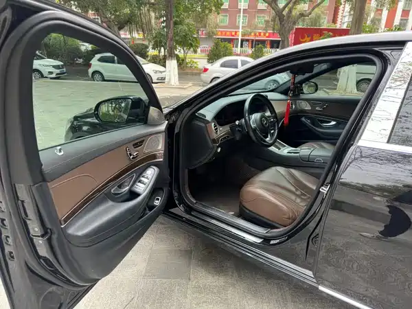 Mercedes-Benz S-Class 2019