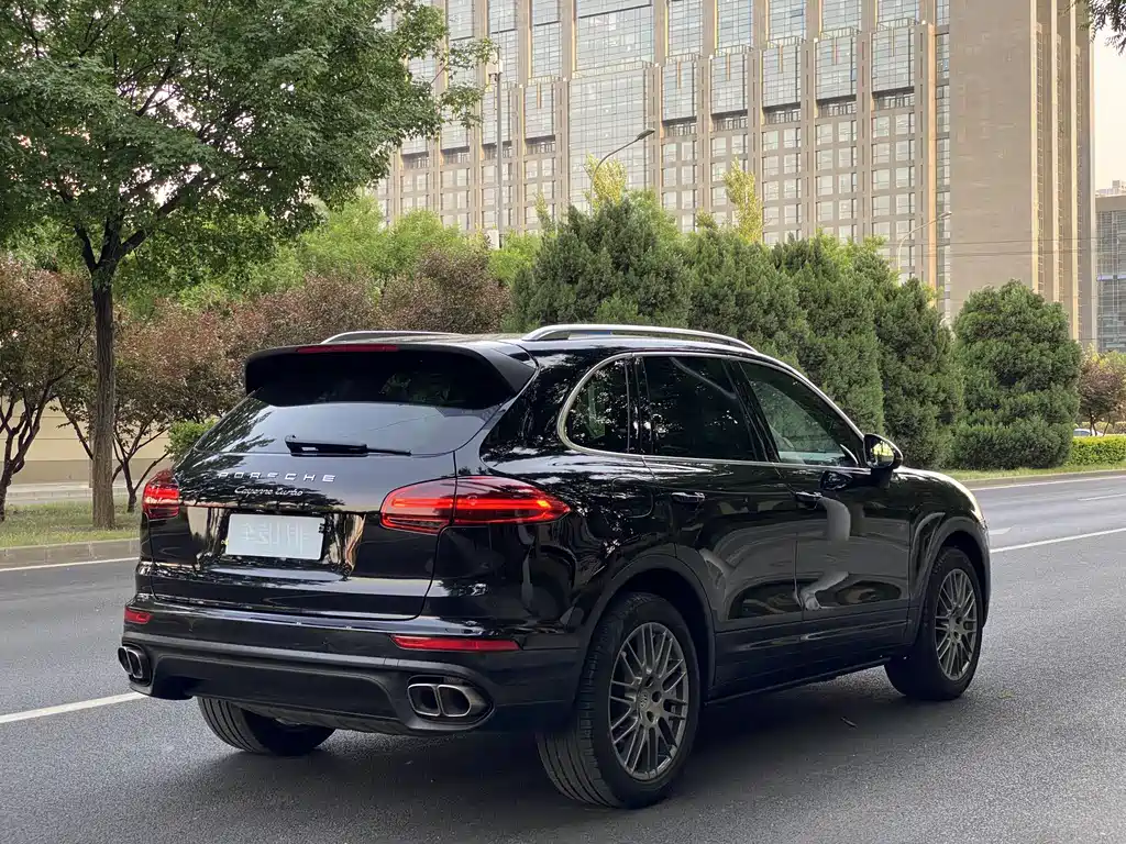 Porsche Cayenne 2018 — фото 8