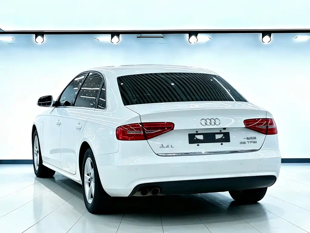Audi A4L 2014 — фото 3