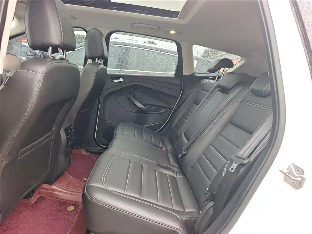 Ford Kuga 2021 — фото 17