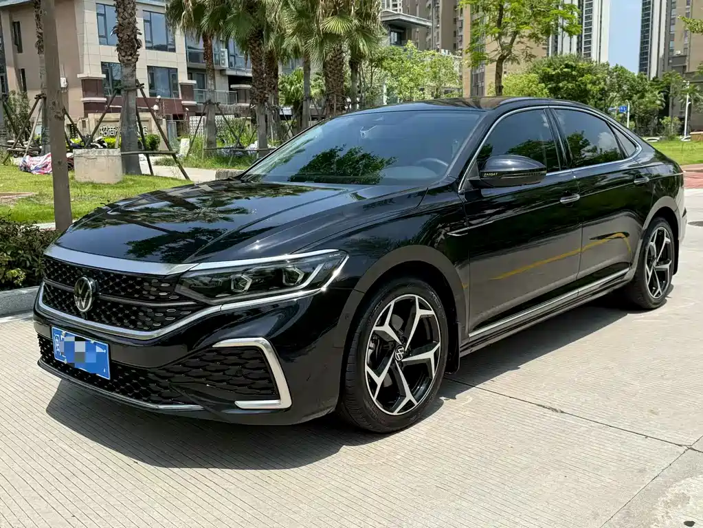 Volkswagen Passat 2024