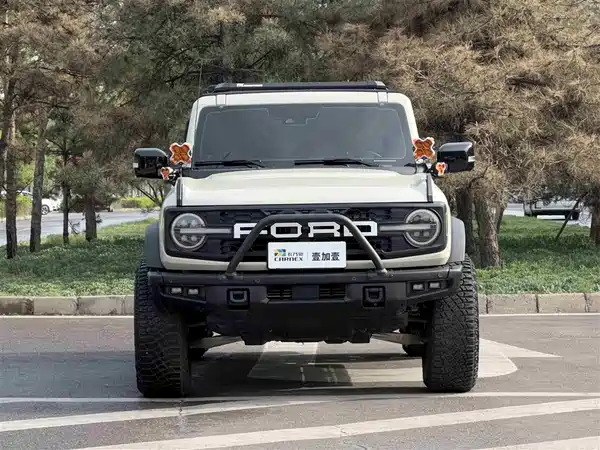 Ford Bronco 2024