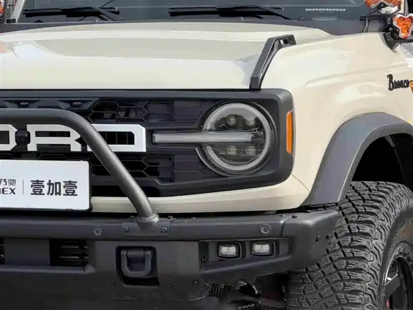 Ford Bronco 2024