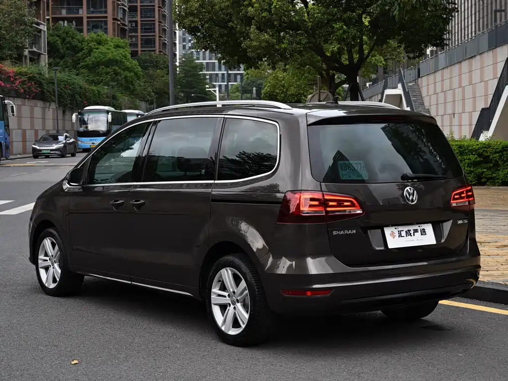 Volkswagen Sharan 2018 — фото 12