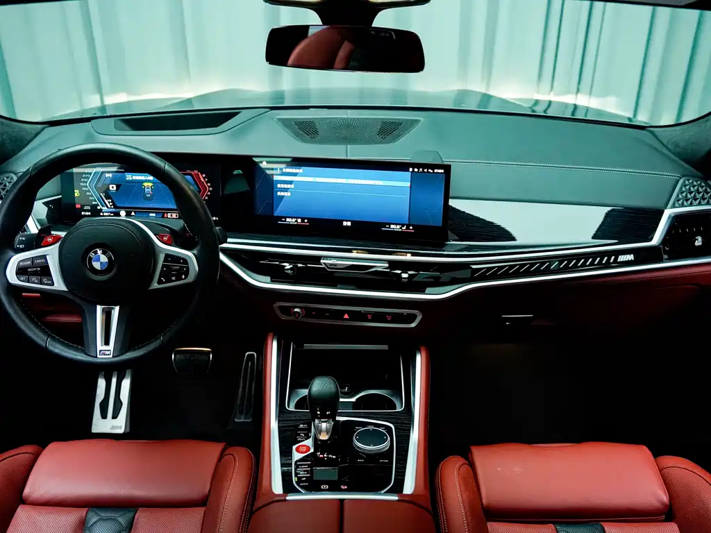 BMW X6 M 2023 — фото 8