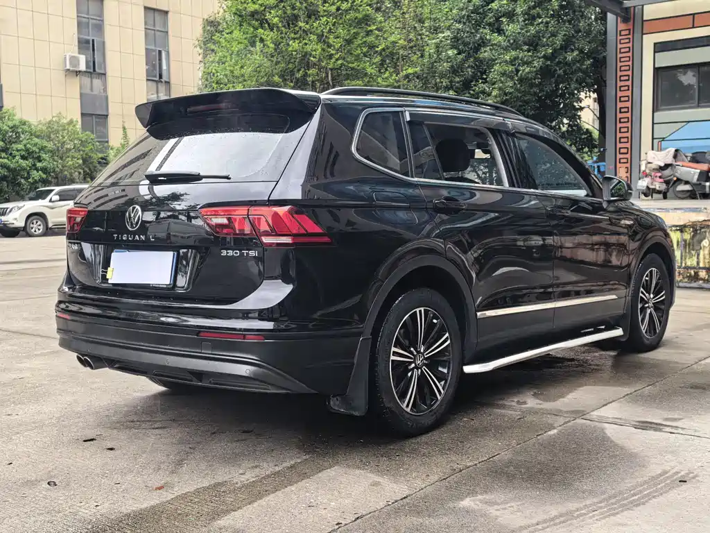 Volkswagen Tiguan L 2021 — фото 15