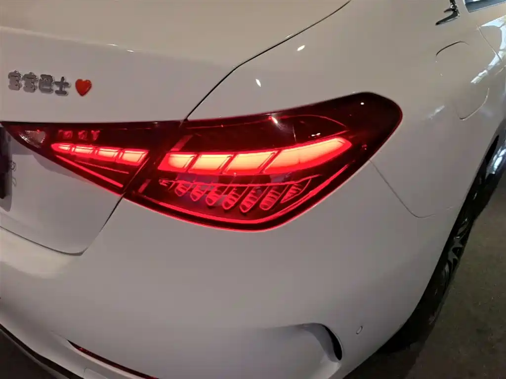 Mercedes-Benz C-Class 2023 — фото 8