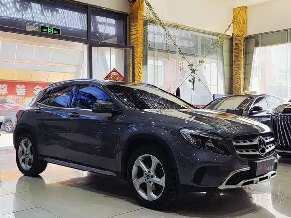 Mercedes-Benz GLA 2017