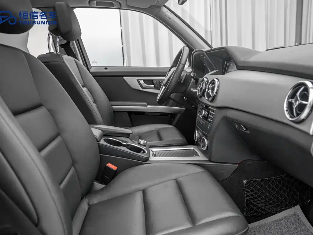 Mercedes-Benz GLK-Class 2017 — фото 16