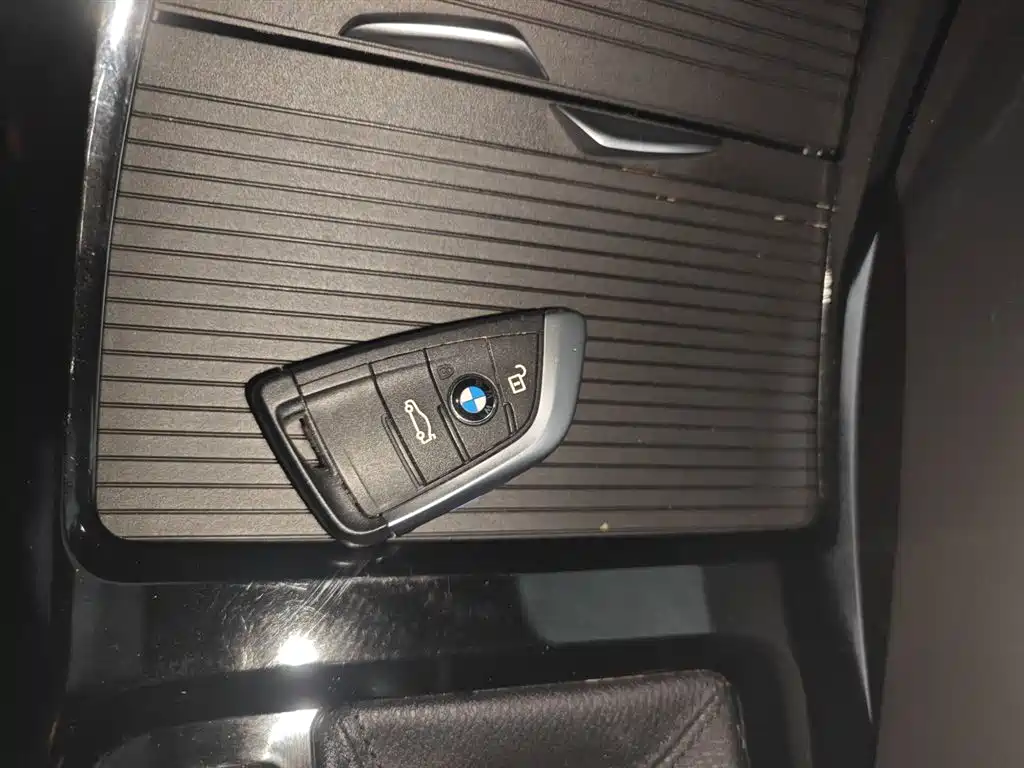 BMW X2 2021 — фото 9