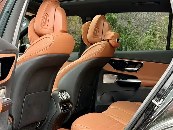 Mercedes-Benz GLC 2023