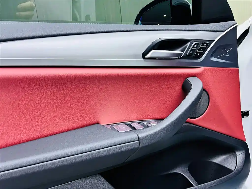 BMW X4 2023 — фото 11