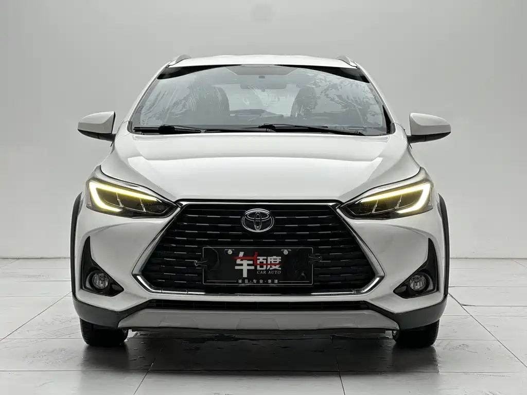 Toyota Yaris L 2020 — фото 2