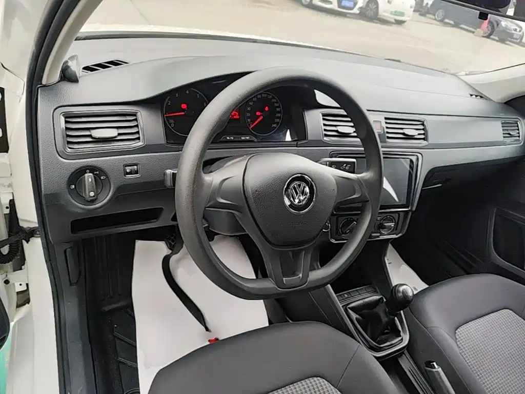 Volkswagen Santana 2019 — фото 10