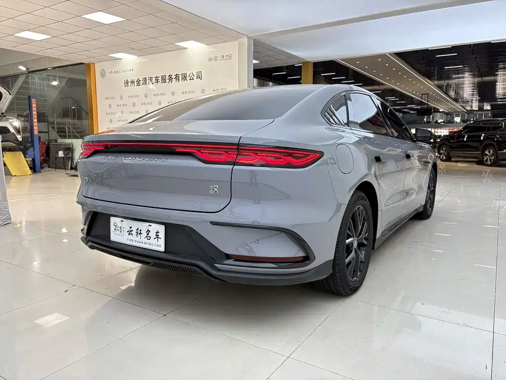 BYD Han 2025 — фото 13