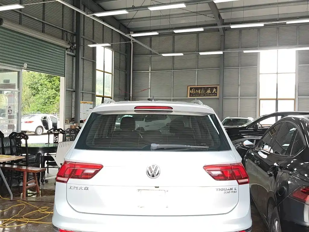 Volkswagen Tiguan L 2018