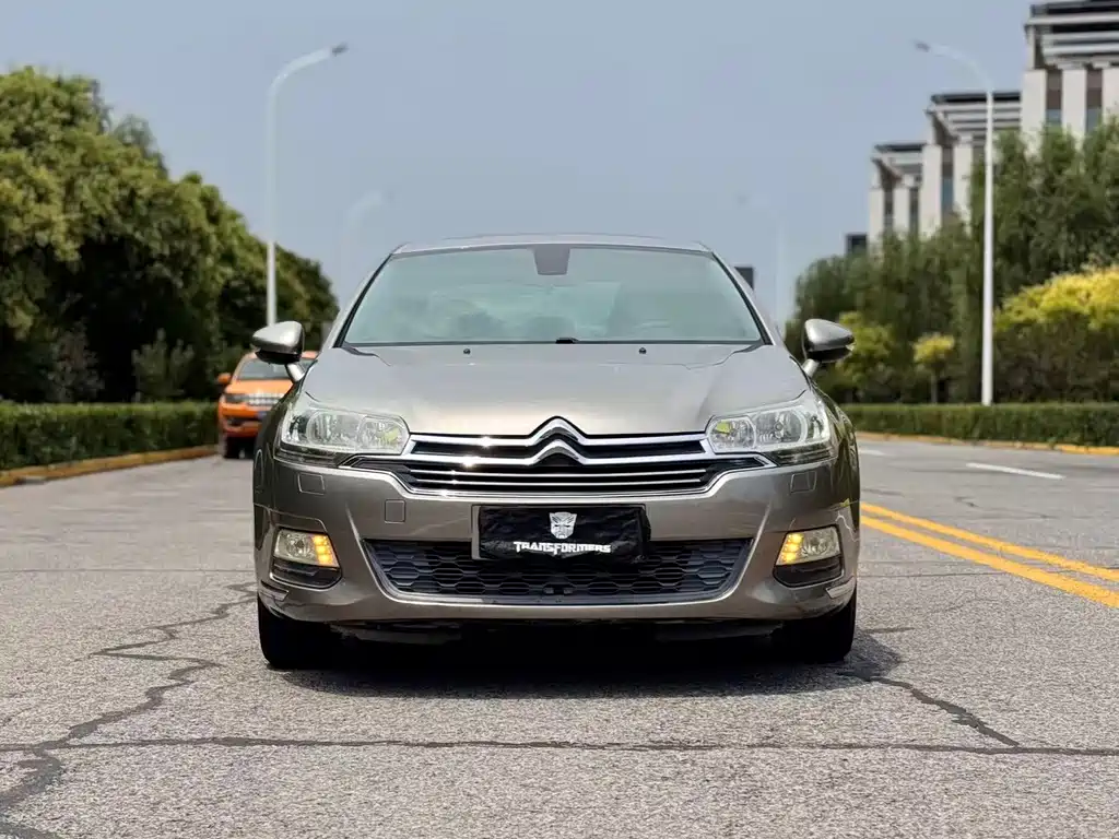 Citroën C5 2013 — фото 21