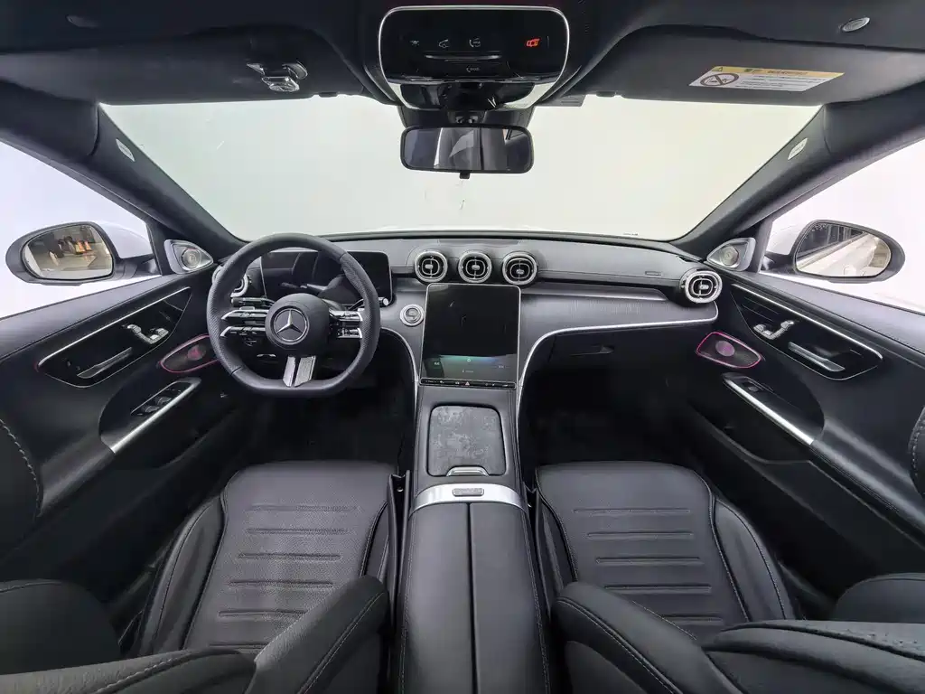 Mercedes-Benz C-Class 2024 — фото 11